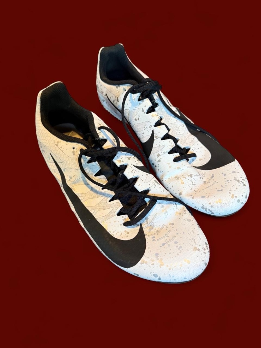 Nike Men’s White and Black Speckled Training Cleats sz: 11
